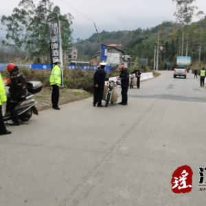 江华小圩壮族乡：开展道路交通安全执法整治行动